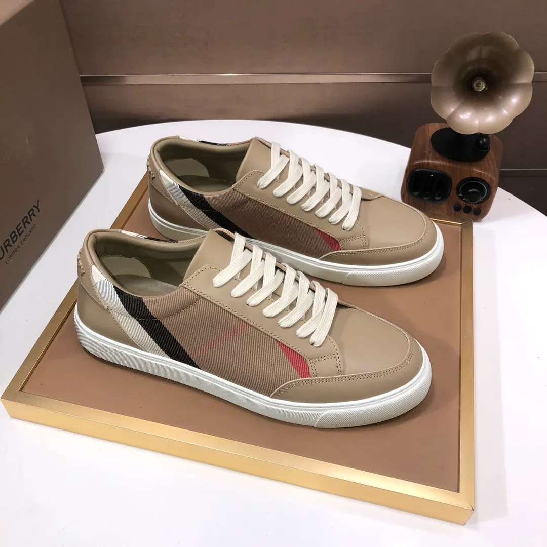 Men's shoes 💰480💰 [Burberry] (cowhide lining) classic low-top sneakers｜Imported cowhide with classic plaid fabric｜Cowhide lining｜Original outsole｜Fine workmanship and comfortable to wear Size: 38-44 (customized at 45)